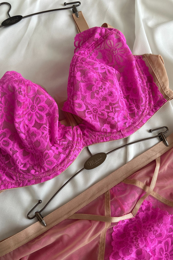 Mediolano Crazy Pink 19249 Бюстгальтер soft для великого бюста рожеве мереживо